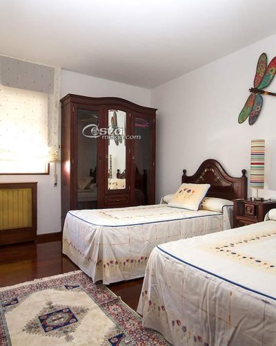 Lola_1280_25